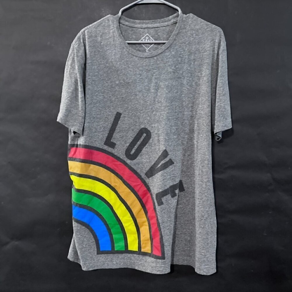 Well Worn Rainbow Gray Tee Shirt Extra Large XL Gray Love EUC